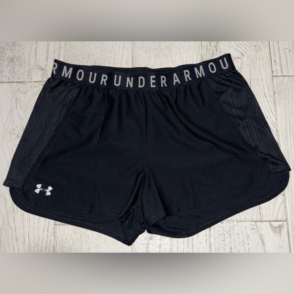 Black Under Armour Shorts/Women’s size Large/Gently Used